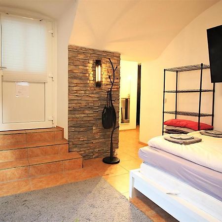 Xxx Fully Equipped Apartment Near Main Station! Wurzburg Ngoại thất bức ảnh