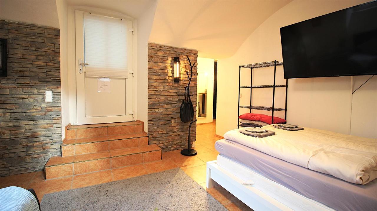 Xxx Fully Equipped Apartment Near Main Station! Wurzburg Ngoại thất bức ảnh